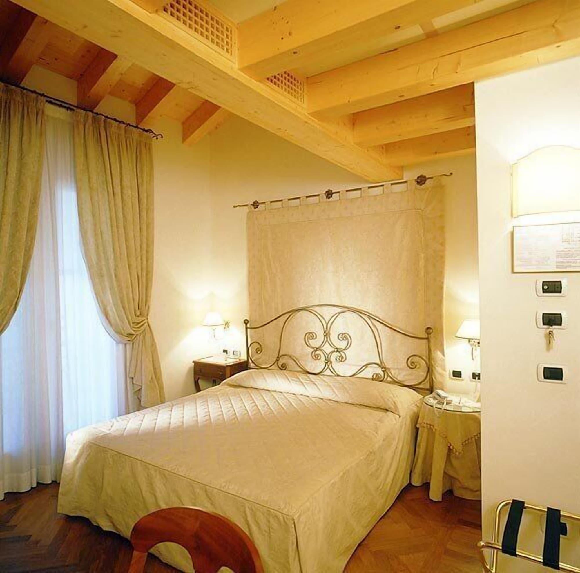 Hotel Borgo Cà dei Sospiri Quarto dʼAltino Esterno foto