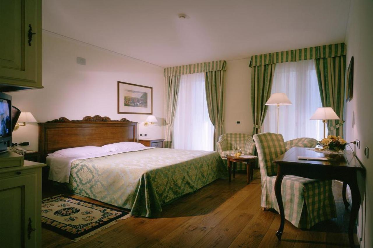 Hotel Borgo Cà dei Sospiri Quarto dʼAltino Esterno foto