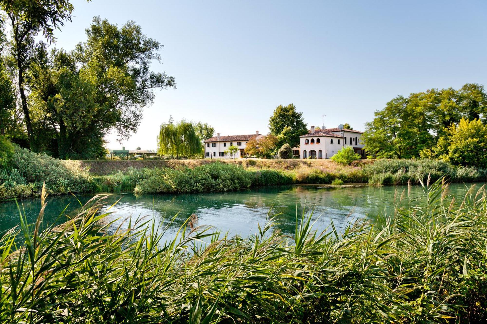 Hotel Borgo Cà dei Sospiri Quarto dʼAltino Esterno foto