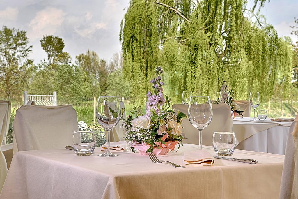Hotel Borgo Cà dei Sospiri Quarto dʼAltino Esterno foto