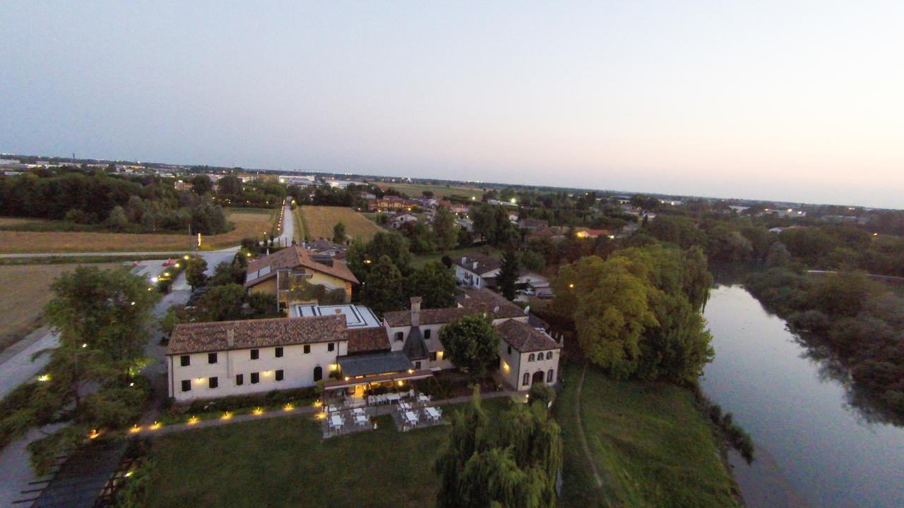 Hotel Borgo Cà dei Sospiri Quarto dʼAltino Esterno foto